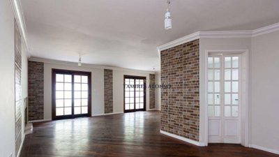 Casa, 3 quartos, 236 m² - Foto 2