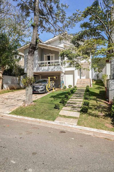 Casa, 4 quartos, 330 m² - Foto 1