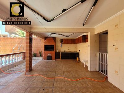 Casa, 3 quartos, 240 m² - Foto 3