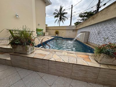 Casa, 2 quartos, 215 m² - Foto 4