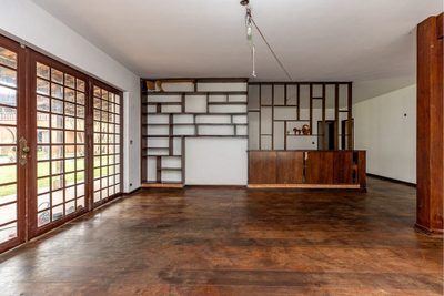 Casa, 6 quartos, 1180 m² - Foto 1