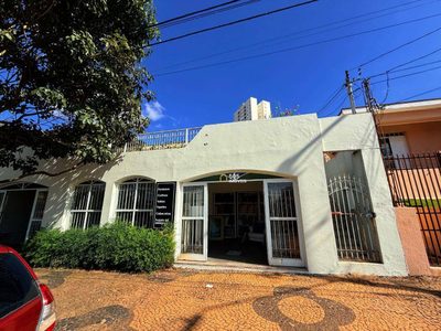 Casa, 3 quartos, 240 m² - Foto 1