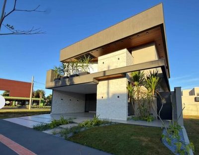 Casa, 3 quartos, 244 m² - Foto 1