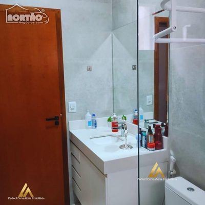 Casa, 5 quartos, 250 m² - Foto 4