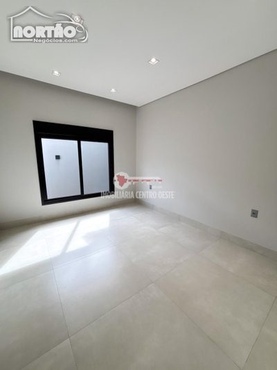 Casa, 5 quartos, 187 m² - Foto 4