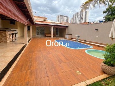 Casa, 4 quartos, 180 m² - Foto 1