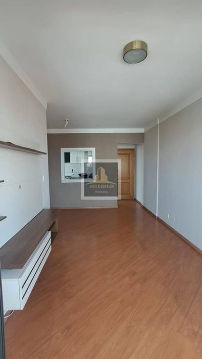 Apartamento, 3 quartos, 70 m² - Foto 2
