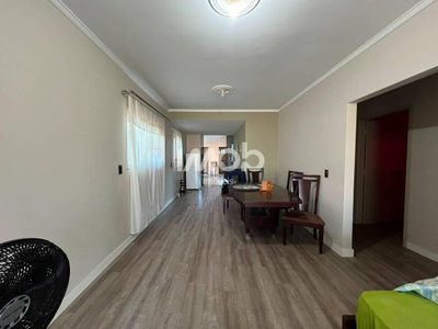 Casa, 3 quartos, 194 m² - Foto 2