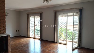 Casa, 3 quartos, 200 m² - Foto 1