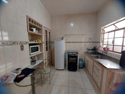 Casa, 5 quartos, 220 m² - Foto 4