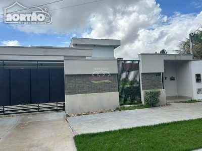 Casa, 3 quartos, 210 m² - Foto 2