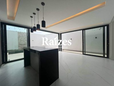Casa, 3 quartos, 319 m² - Foto 1
