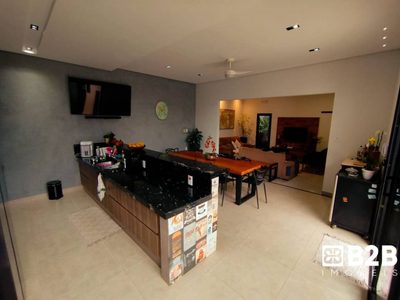 Casa, 3 quartos, 171 m² - Foto 2