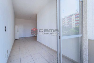 Apartamento, 1 quarto, 58 m² - Foto 4