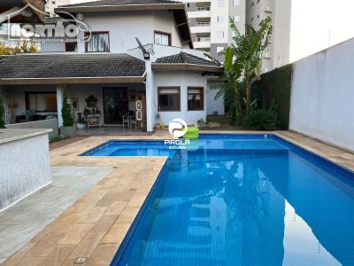 Casa, 7 quartos, 570 m² - Foto 1