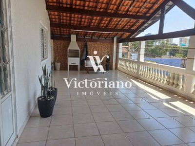 Casa, 3 quartos, 242 m² - Foto 2