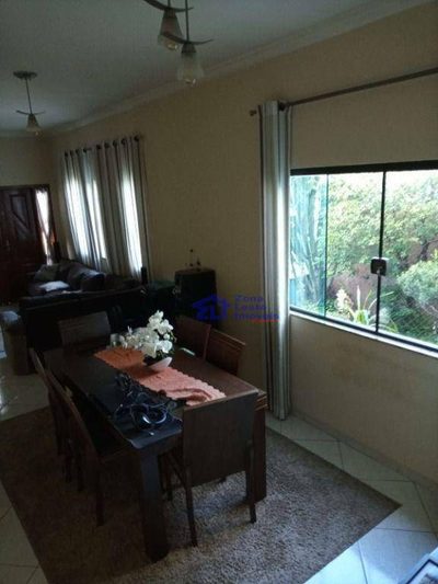 Sobrado, 3 quartos, 200 m² - Foto 2