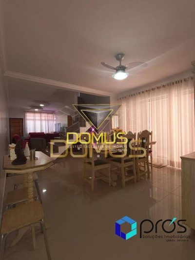 Sobrado, 4 quartos, 308 m² - Foto 1