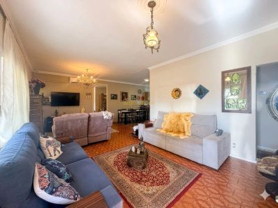 Casa, 6 quartos, 275 m² - Foto 2