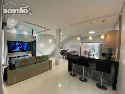 Casa, 4 quartos, 180 m² - Foto 1