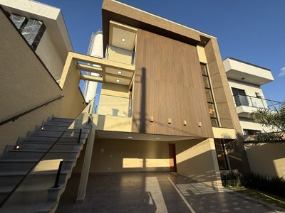 Casa, 3 quartos, 198 m² - Foto 1