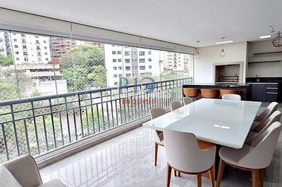 Apartamento, 3 quartos, 141 m² - Foto 1