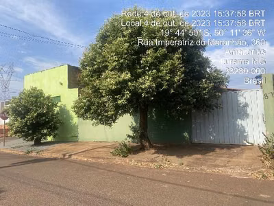 Casa, 2 quartos, 180 m² - Foto 1