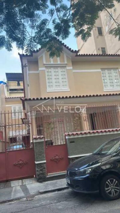 Apartamento, 3 quartos, 216 m² - Foto 1
