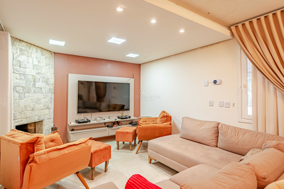 Casa, 2 quartos, 224 m² - Foto 1