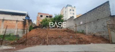 Terreno, 270 m² - Foto 1