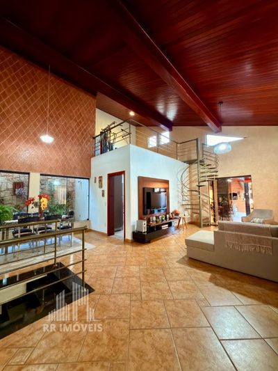 Casa, 3 quartos, 235 m² - Foto 2