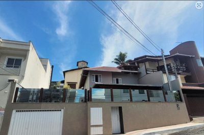 Casa, 3 quartos, 178 m² - Foto 1