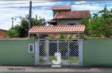 Casa, 3 quartos, 210 m² - Foto 1