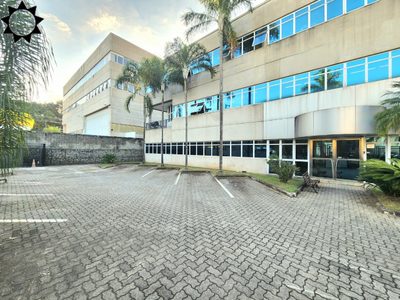 Depósito-Galpão, 2272 m² - Foto 1