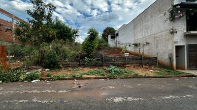 Terreno, 300 m² - Foto 1