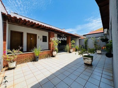 Casa, 2 quartos, 200 m² - Foto 2