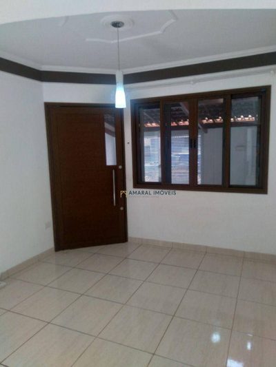 Casa, 2 quartos, 80 m² - Foto 1