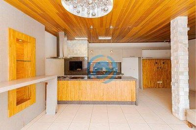 Sobrado, 3 quartos, 221 m² - Foto 2