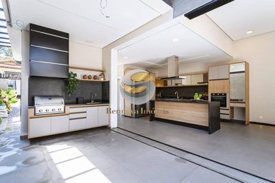 Casa, 3 quartos, 169 m² - Foto 2