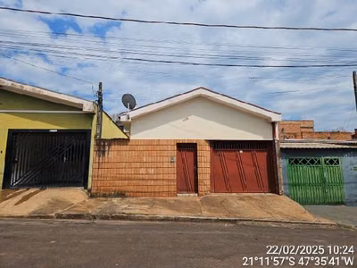Casa, 2 quartos, 200 m² - Foto 1