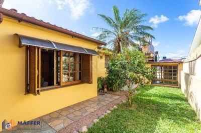 Casa, 3 quartos, 234 m² - Foto 1