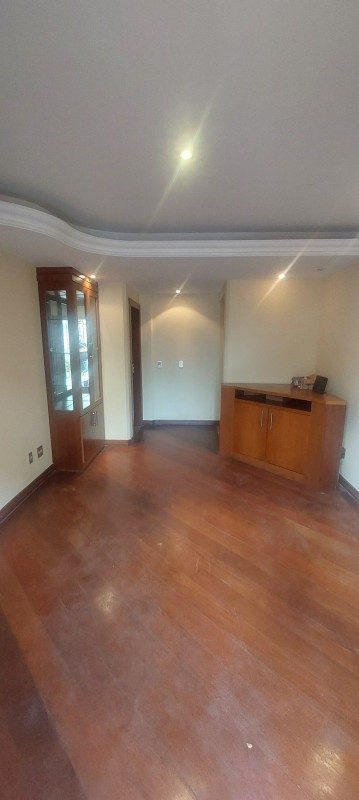 Casa, 4 quartos, 210 m² - Foto 3