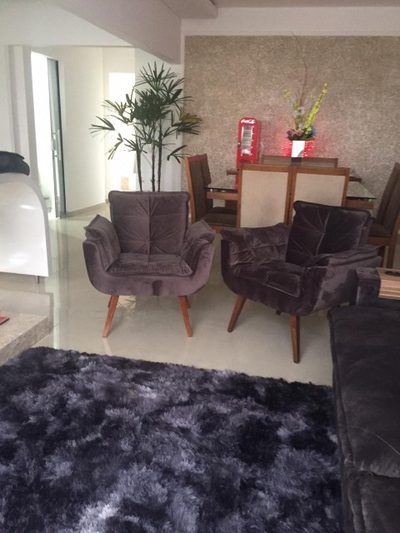 Casa, 4 quartos, 230 m² - Foto 1