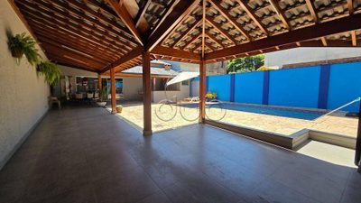 Casa, 3 quartos, 269 m² - Foto 2