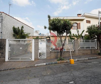 Sobrado, 4 quartos, 253 m² - Foto 1
