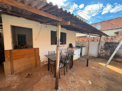 Casa, 3 quartos, 243 m² - Foto 3