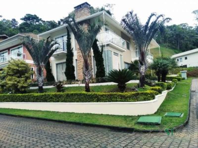 Casa, 4 quartos, 225 m² - Foto 1