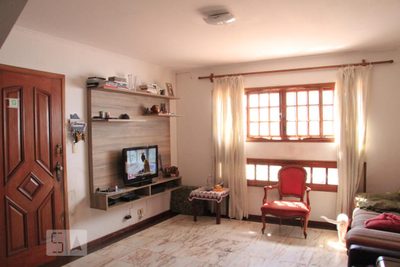 Casa, 3 quartos, 195 m² - Foto 1