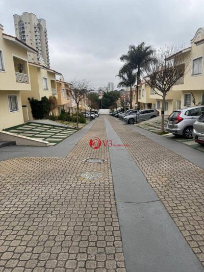 Sobrado, 4 quartos, 230 m² - Foto 1