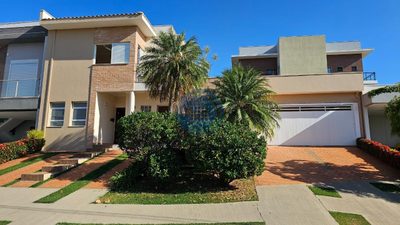 Sobrado, 3 quartos, 409 m² - Foto 1